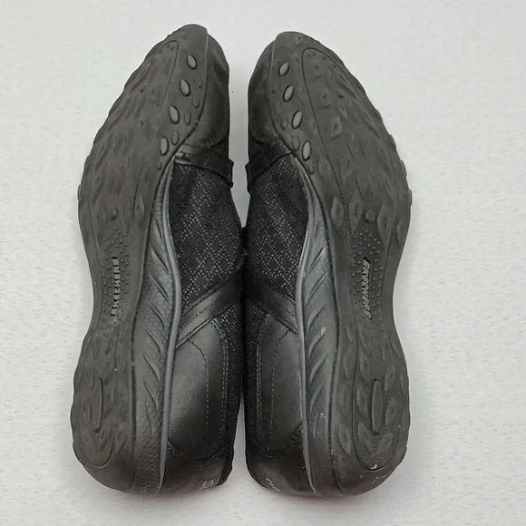 Skechers Breathe Easy In Good Spirits Relaxed Fit Mary Janes - Picture 4 of 4